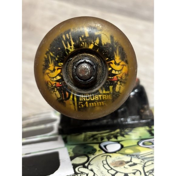 Vintage World Industries Complete Skateboard Flame Boy‎ Trucks Wheels - Picture 7 of 12